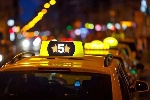Taxi Hà Nội Hoà Bình giá rẻ